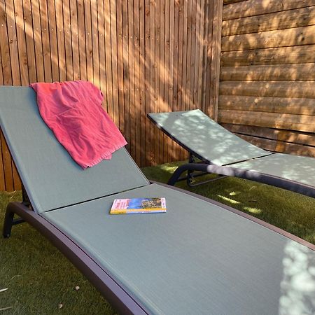 Camping Les Amandiers Castelnau-de-Guers Eksteriør billede